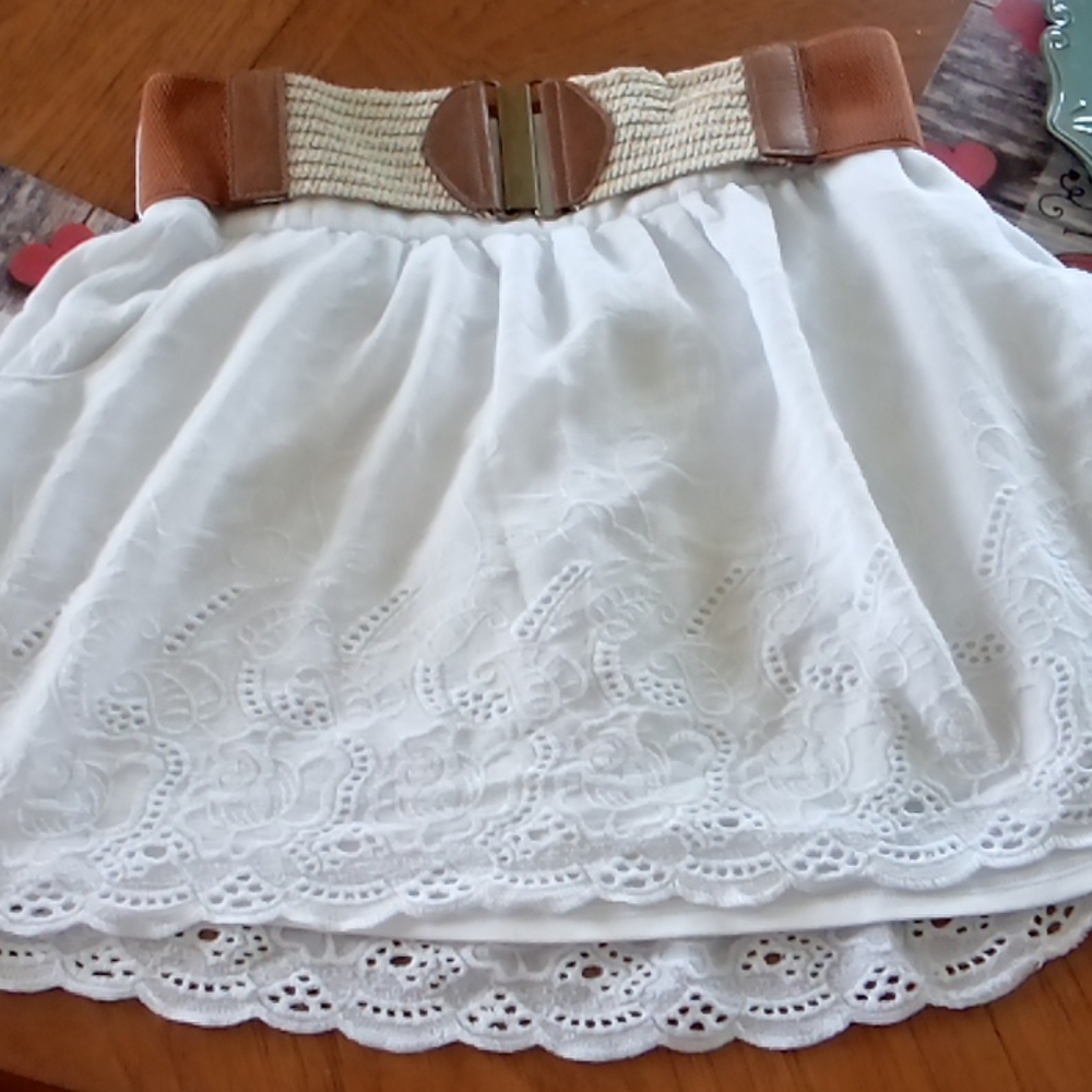 Stooshy large juniors skirt